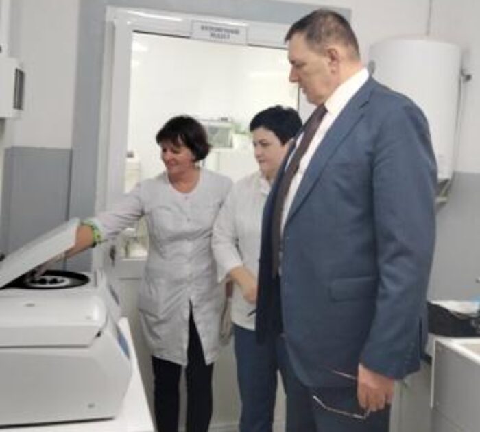 f8733abb-93b6-469f-8391-bf6da6f23493